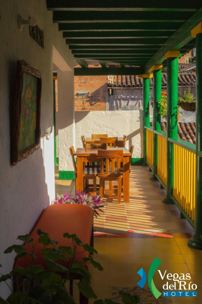 Hotel Vegas Del Rio Támesis المظهر الخارجي الصورة